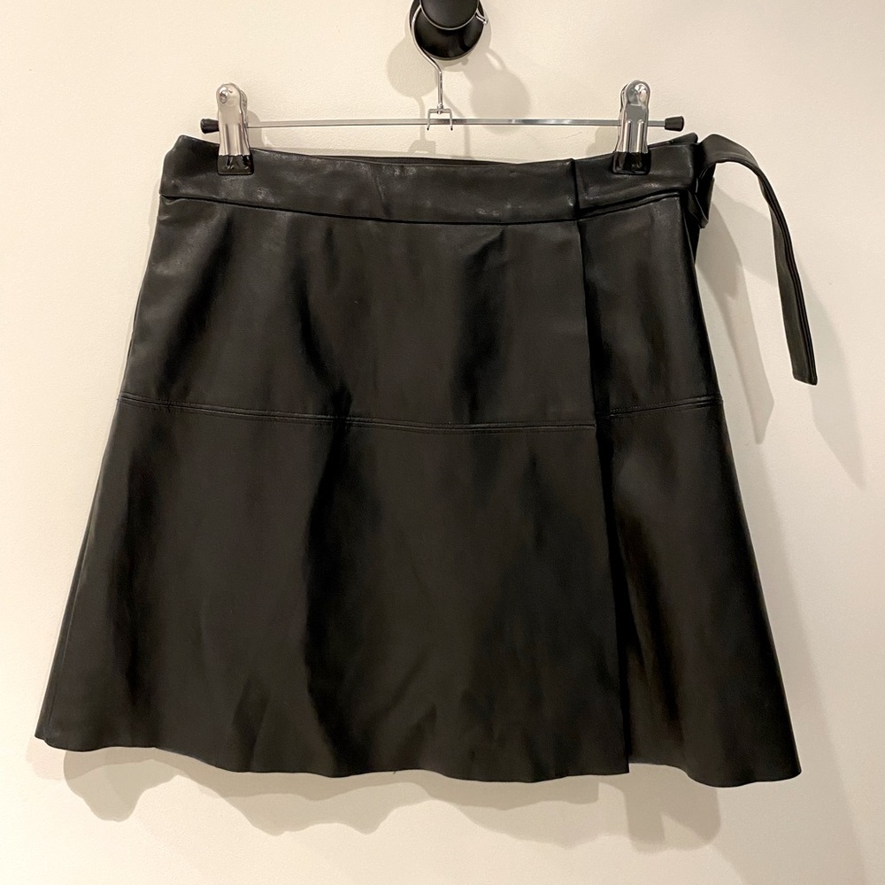 Aritzia Wilfred Free Vegan Leather Wrap Skirt